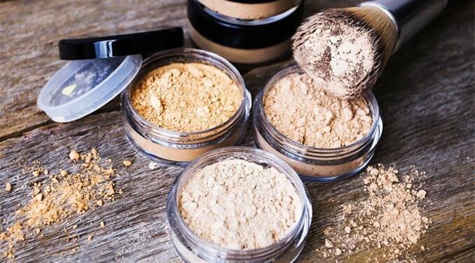 نحوه انتخاب کرم پودر مخملی متناسب با نوع پوست - وبلاگ هایلند نحوه انتخاب کرم پودر مخملی متناسب با نوع پوست