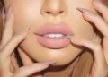 چجوری مانند یک حرفه ای لب ها را به طور طبیعی صورتی کنیم؟