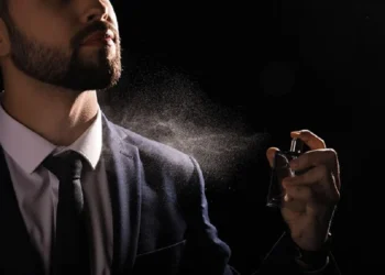 خوشبوترین عطر مردانه در ایران | بهترین گزینه‌ها و نکاتی در مورد خرید عطر مردانه