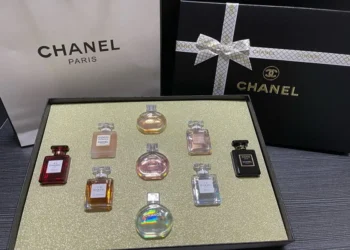 بهترین عطر شنل زنانه و مردانه