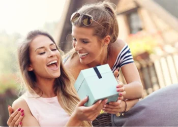 راهنمای خرید عطر برای هدیه