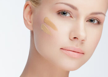 بهترین کرم پودر برای پوشش عیوب صورت کدام است؟