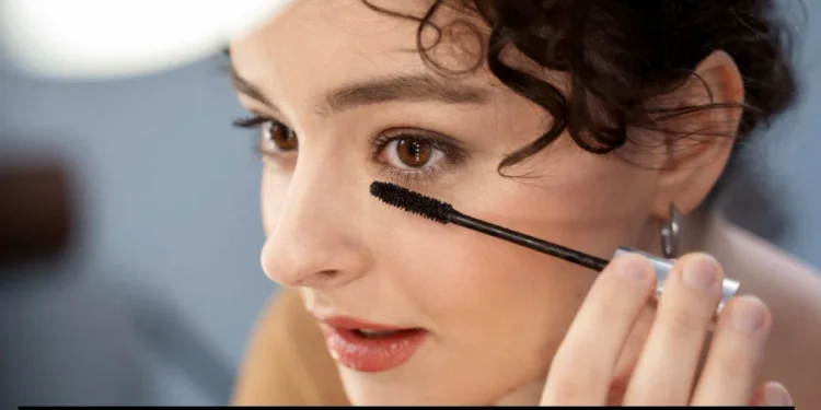 نحوه ریمل زدن بعد از لیفت مژه