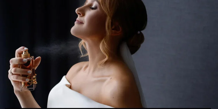 10 ادکلن پرفروش زنانه